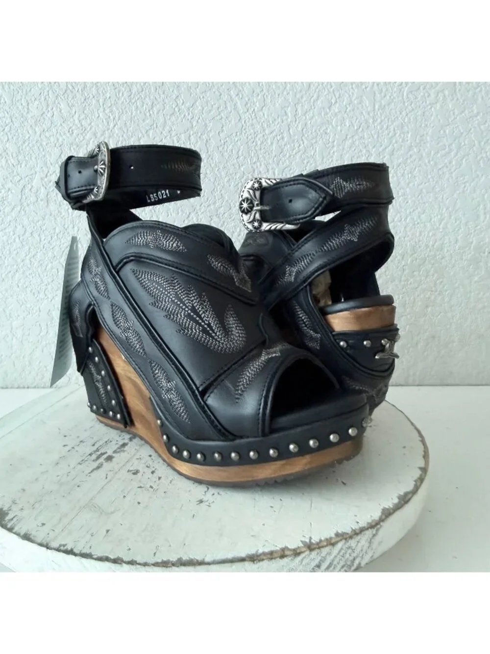 Lane Boots Lexington Jet Black Western Wedges Womens 7 Cowgirl Sandals Wood Heel